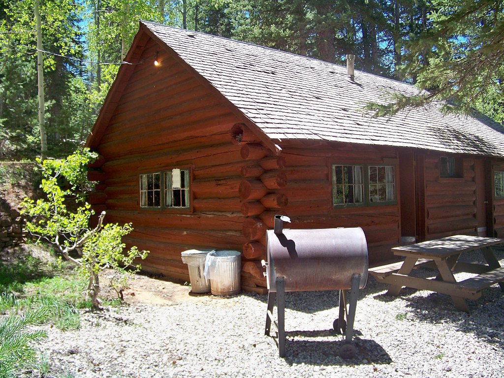 Navajo Lake Lodge
